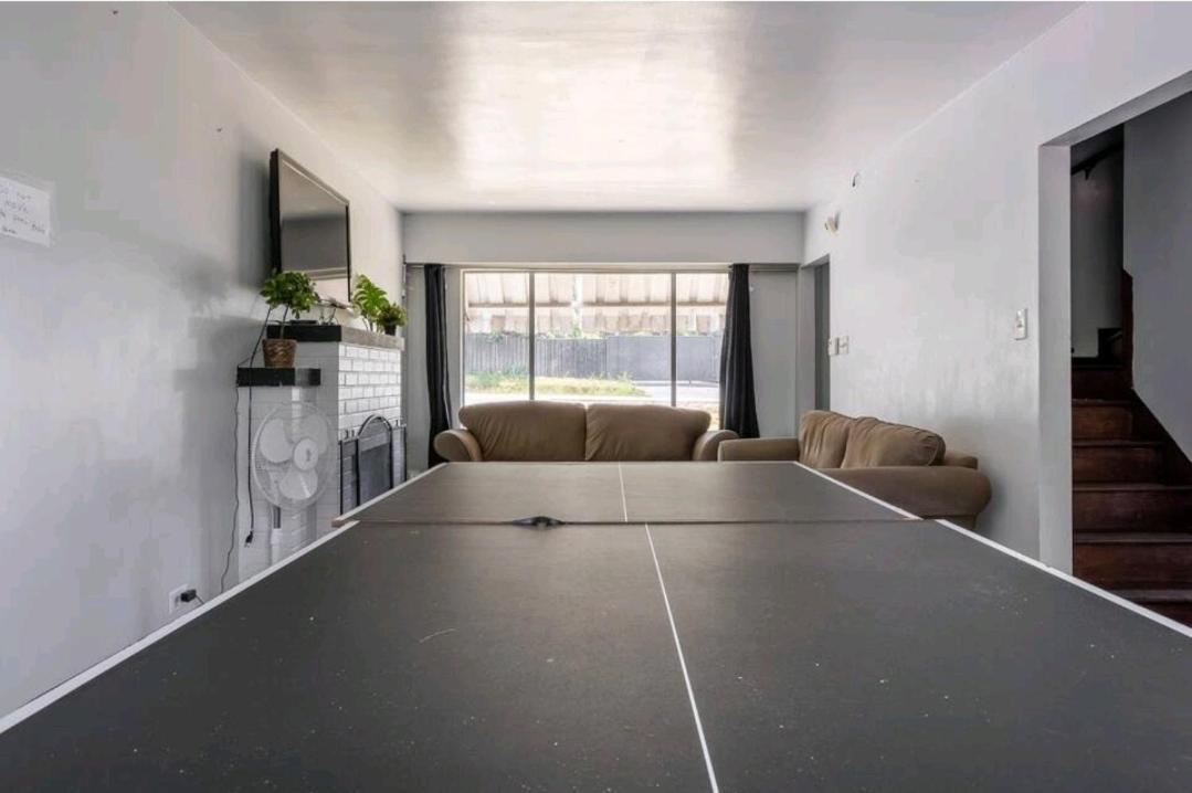 Vintage - 3 Bed House - North Surrey - Ping-Pong And Pool Table - Tv Cable Exterior photo